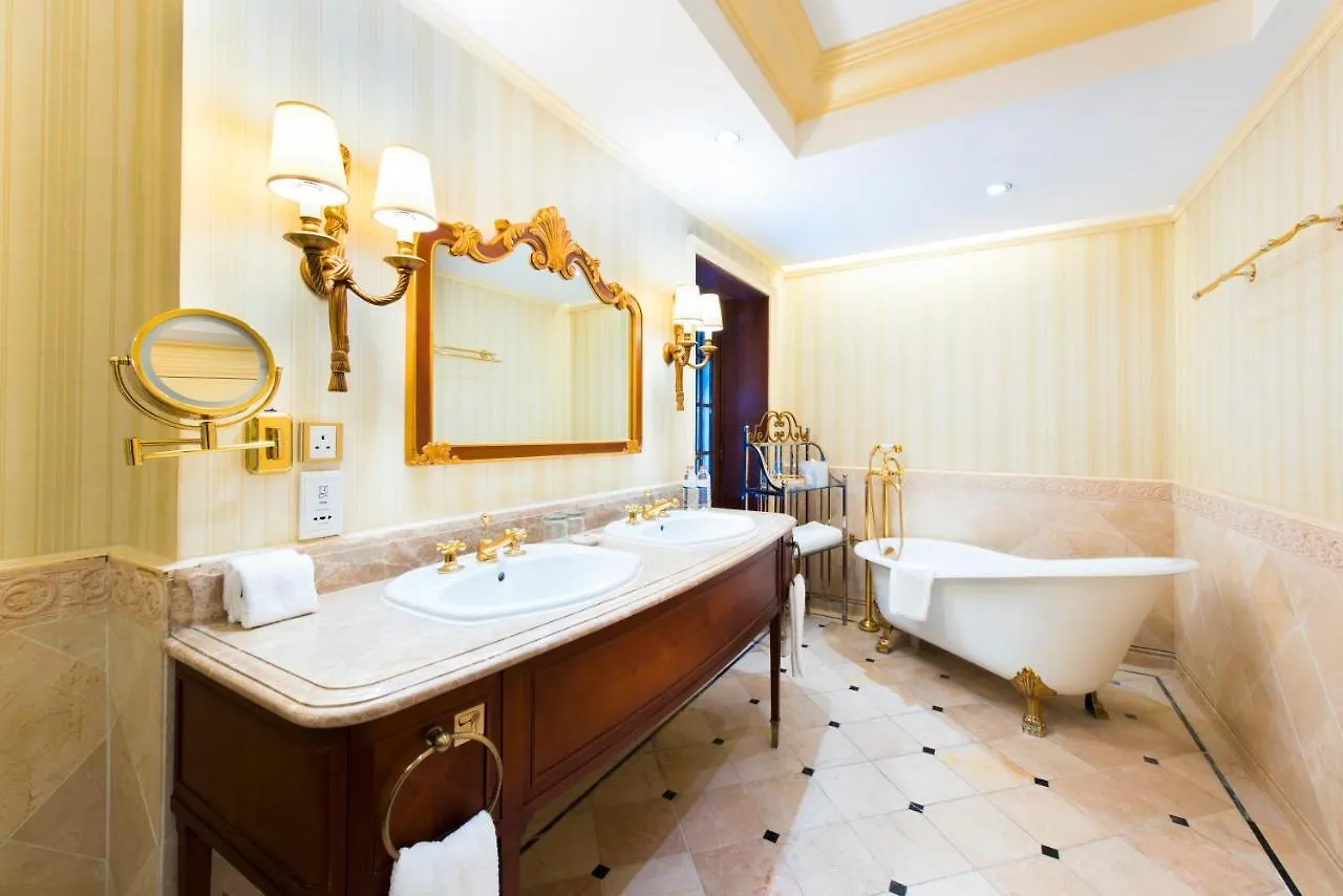 Rocks Hotel Macau